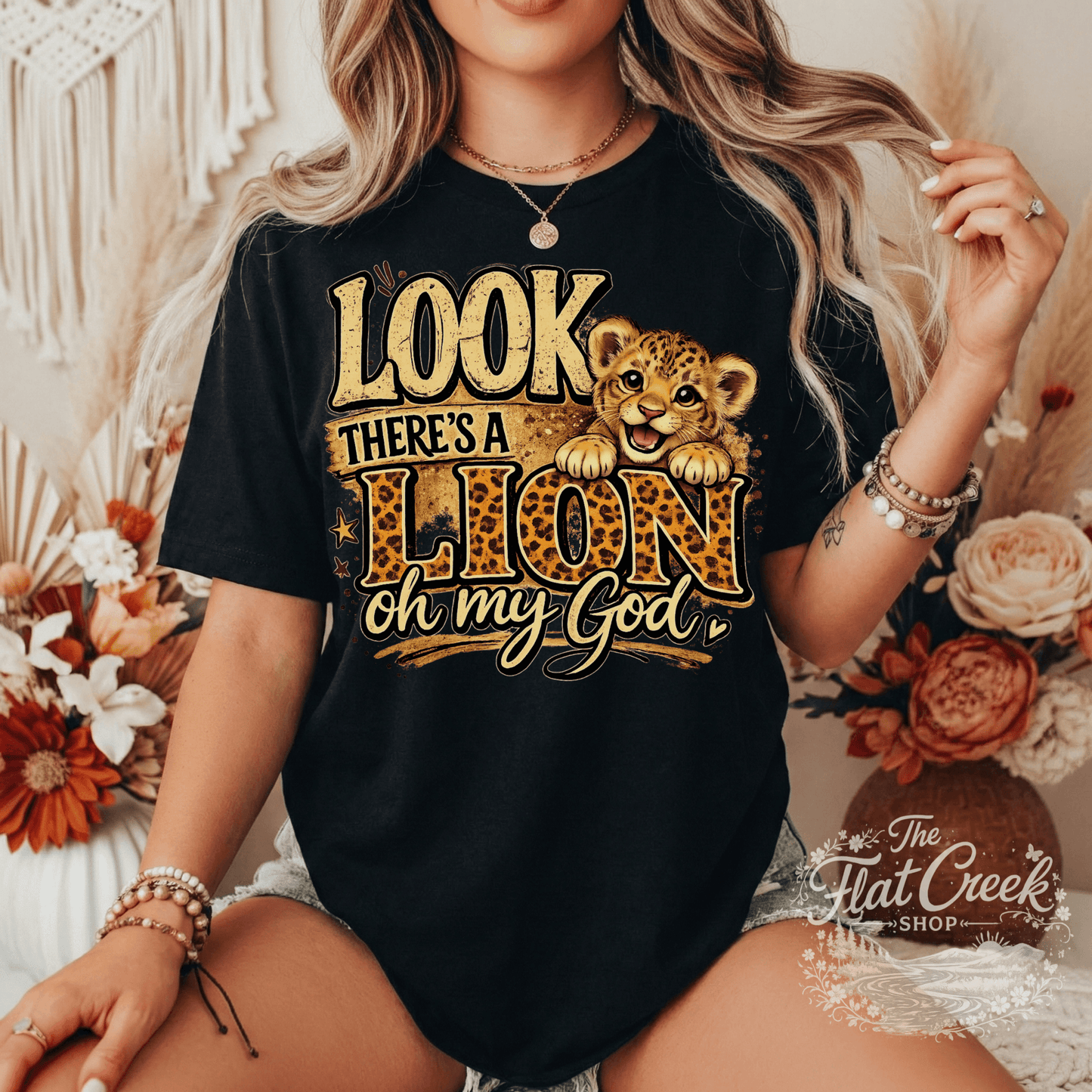 Look There's A Lion Oh My God Comfort Colors TeeSThe Flat Creek Shop LLC