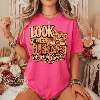 Look There's A Lion Oh My God Comfort Colors TeeSThe Flat Creek Shop LLC
